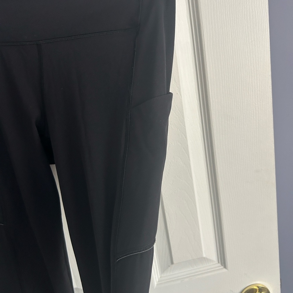 Black Lululemon Leggings with Pockets - Size Small - Picture 3 of 10
